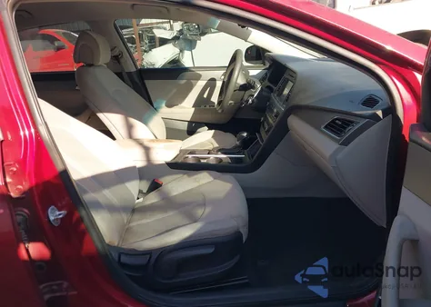 2016 Hyundai Sonata Se из США, поврежденный, VIN 5NPE24AF3GH371774